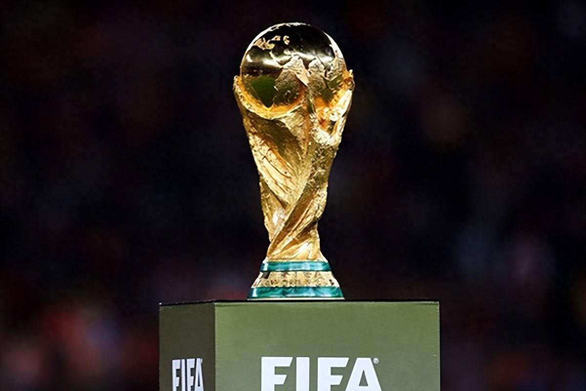 并向他送上 并向他送上