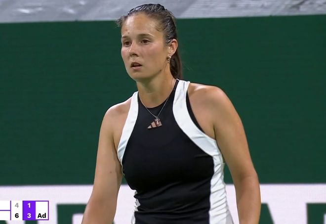 不堪一击 不堪一击