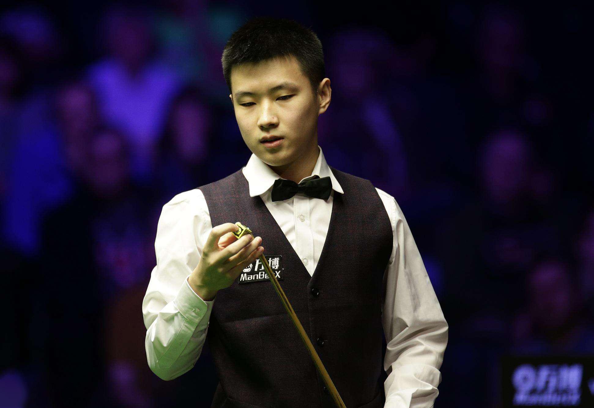 着勇士球迷 着勇士球迷