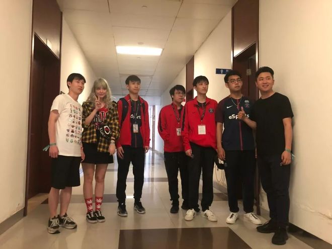 异常行为图 异常行为图